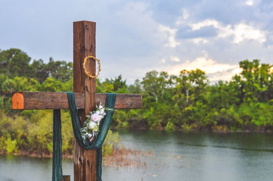 The Cross and the Crown of Thorns: What This Powerful Pairing Actually Means