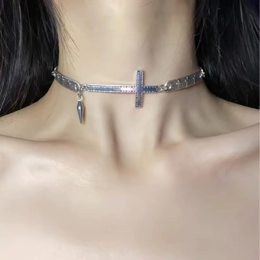 Vintage Punk Choker Necklace Grunge Rock Silver Hip Hop Necklace New Y2K Spliced Cross Necklace Fashion Jewelry